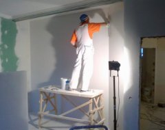 Этап ремонта квартиры - подготовка стен перед покраской